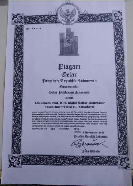 kh mudzakkir piagam1